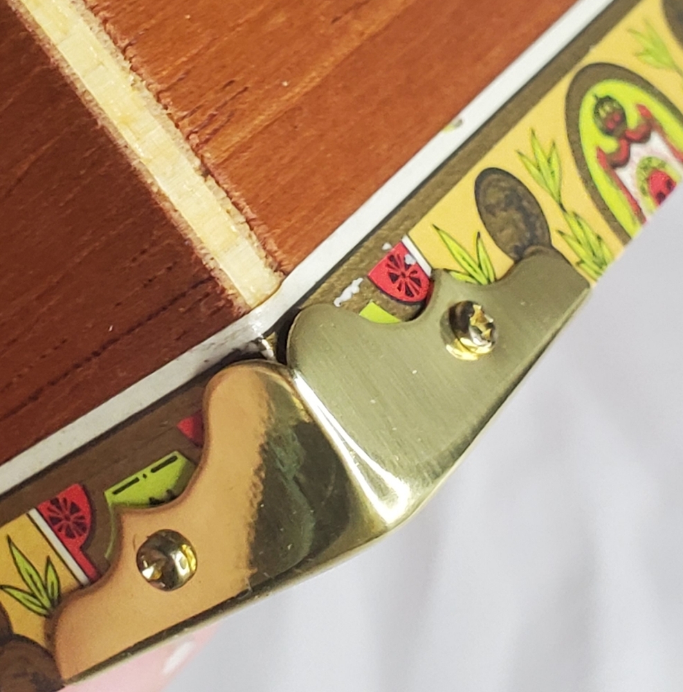 Bags To Di For-Miami-Wooden Cigar Box From Honduras with Colorful Beaded Handle - Picture 9 of 16